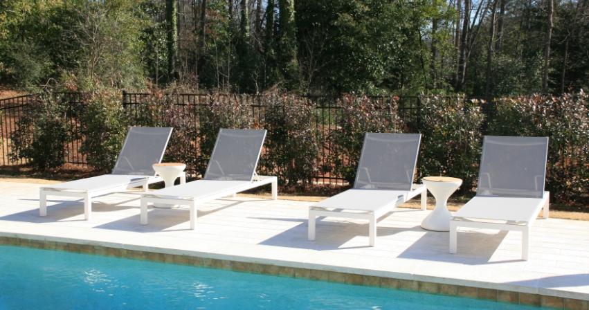 Four Longers on a Poolside.