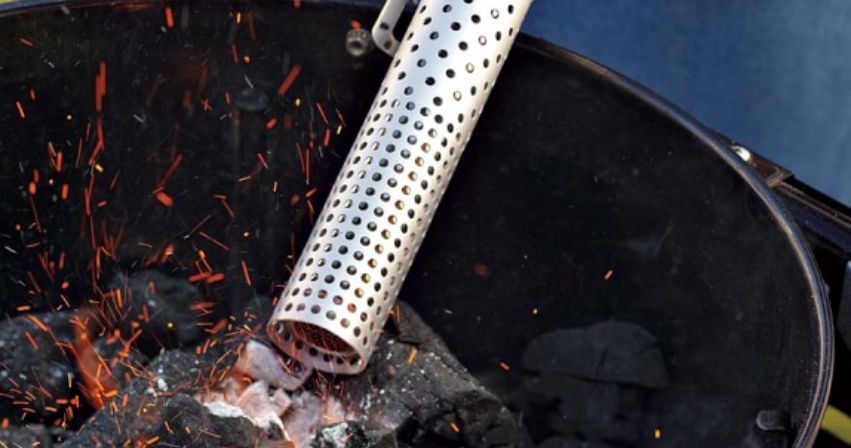 The Looftlighter Charcoal Electric Lighter & Fire Starter lighting some charcoal in a grill